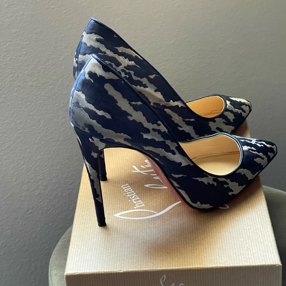 PIGALLE FOLLIES 100 JQ CAMOULOUBI BAVAROIS Size 39